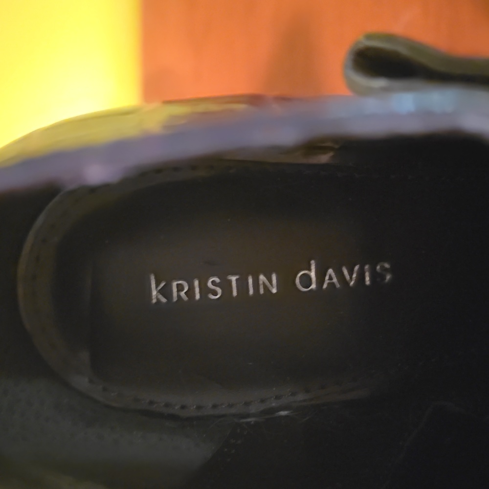 BRAND NEW PATENT LEATHER SHOE BOOTS!!! KRISTIN DAVIS - Picture 3 of 5